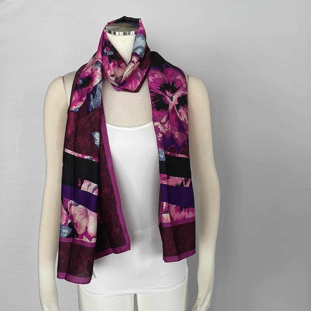 NWT WHBM Viola Oblong Scarf Cabernet - Picture 8 of 14